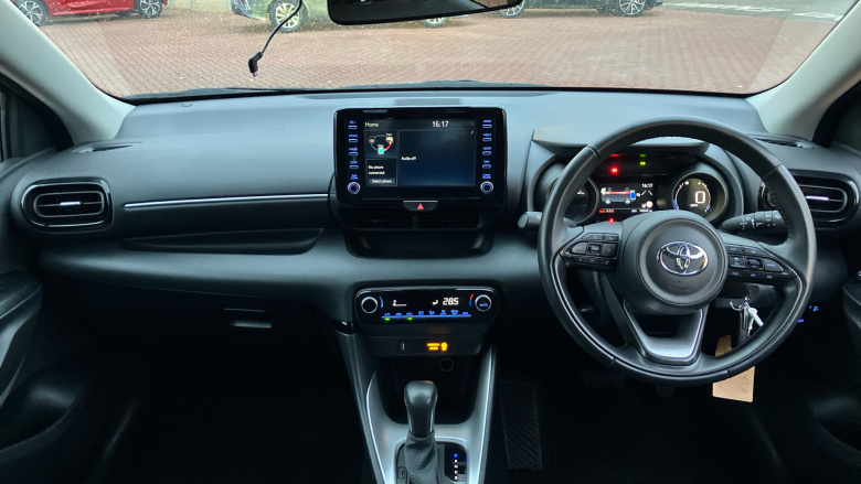 Toyota Yaris 1.5 Hybrid Design 5dr CVT Hybrid Hatchback